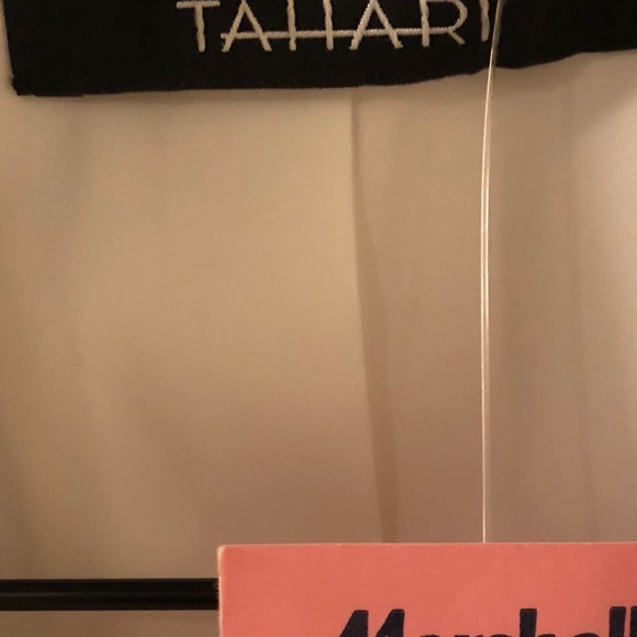 Tahari woman’s suit - Picture 8 of 8